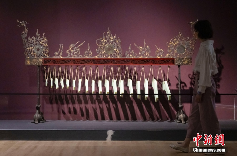 Нанкин м?ражайыны? ??ытай нефрит?? арнайы к?рмес? 600-ден астам нефрит фрагменттер?н (топтары) к?рсетт?