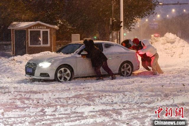 ?шк? Мо??олды? шы?ыс б?л?г?нде ?арлы боран со?ты