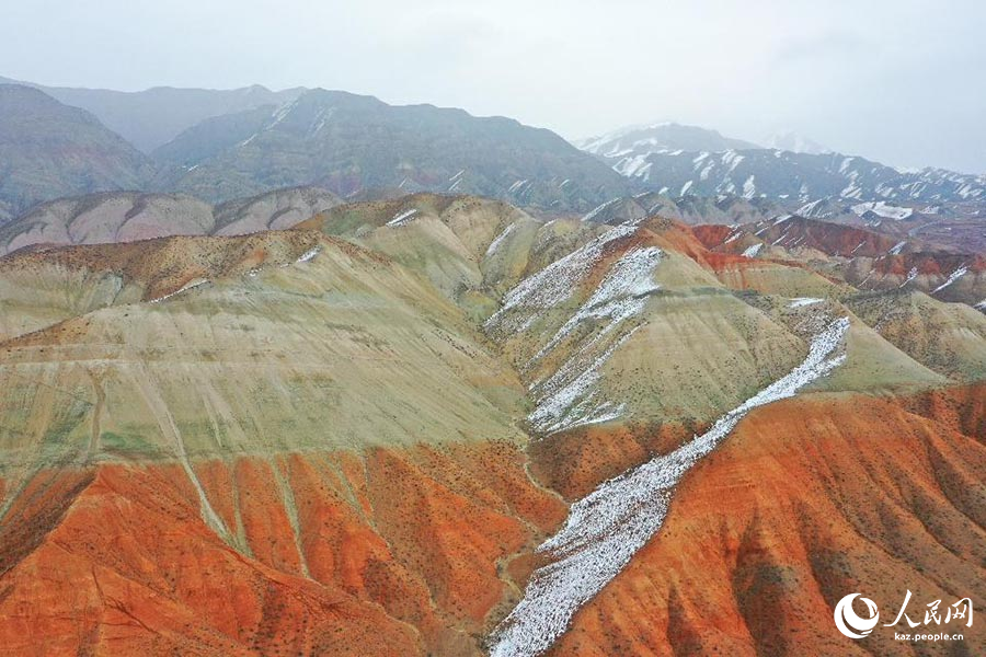 Санжы, Шы?жа?: Данься?а жау?ан ?ар туралы ?ле?дер, жартылай пейзаж, жартылай тау ж?не жартылай таулар