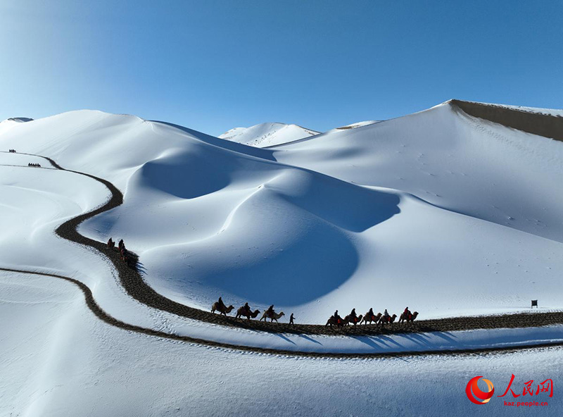 Ганьсуды? Дуньхуанында?ы ?ардан кей?нг? ??мды ш?лд?? к?ркем к?р?н?с?