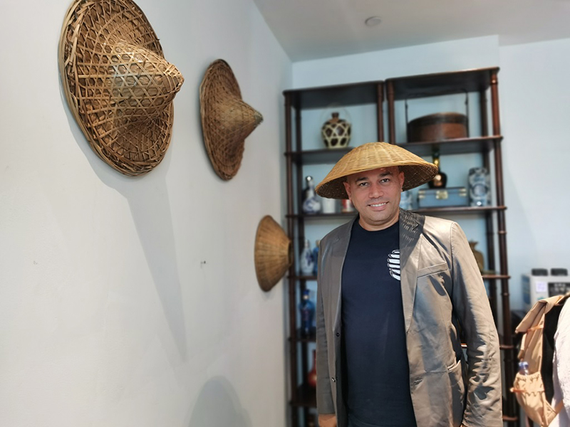 ??аланы? ортасында?ы ауыл? -- ежелг? Ганкэн хакка ауылы