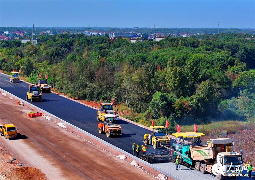 Дунсян, Цзянси: Ауыл?а апаратын жол