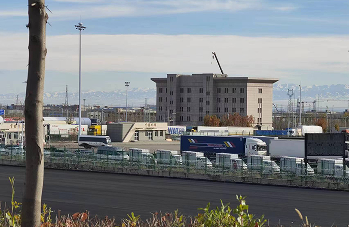 ?ор?ас порты: биыл?ы жылы 200 000-нан астам к?л?к кеденд?к р?с?мдеуден ?тт?