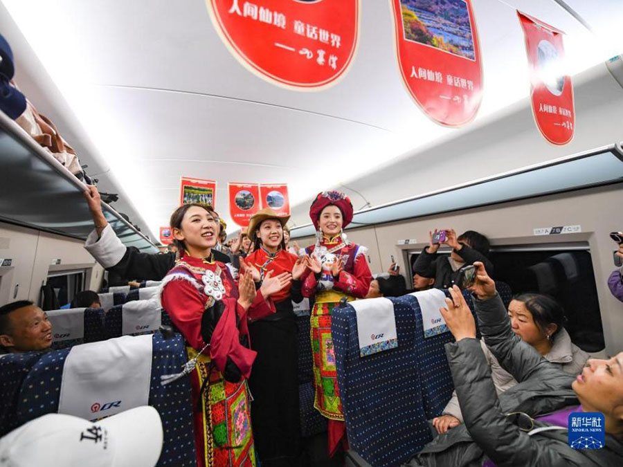 Сычуань-Цинхай тем?ржолыны? б?р?нш? б?л?г? пайдалану?а бер?лд?