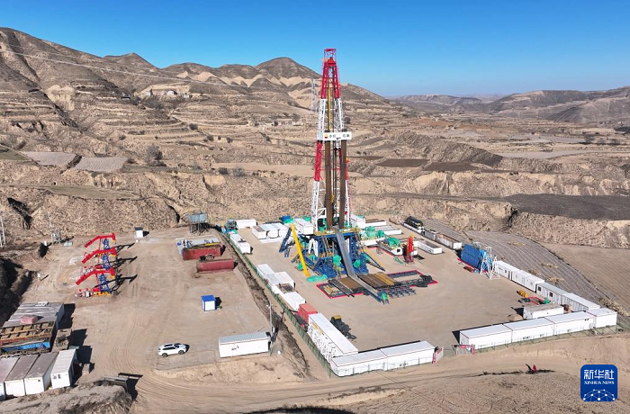 ?ытайда к?лем? 100 миллион тоннадан асатын ?р? м?най кен орны табылды