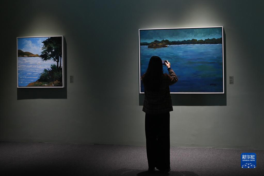 Ханчжоуда ?Ж?бек жолында?ы ?нер то?ысы? атты шы?армашылы? к?рмес? ашылды