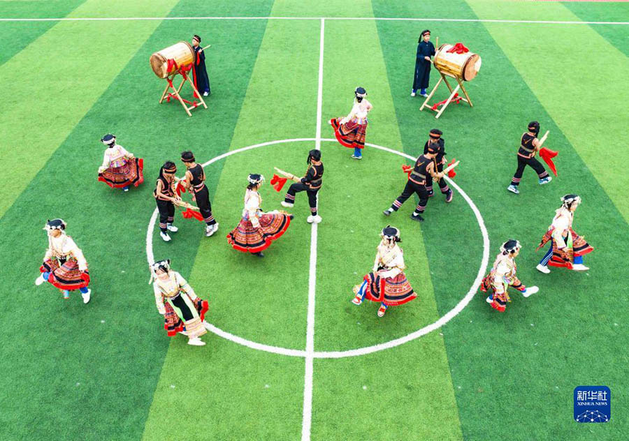 Лодянь, Гуйчжоу: о?ушыларды? бай мазм?нды саба?тан тыс ?с-шаралары