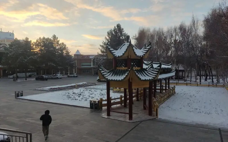 ?ытай ?аза?тары мекендейт?н К?кто?ай ?лкес?н?? нег?зг? табыс к?з? — туризм