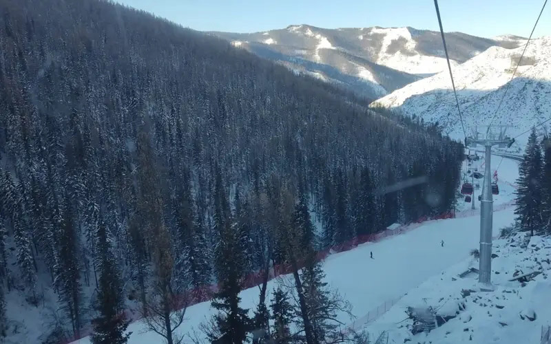 ?ытай ?аза?тары мекендейт?н К?кто?ай ?лкес?н?? нег?зг? табыс к?з? — туризм