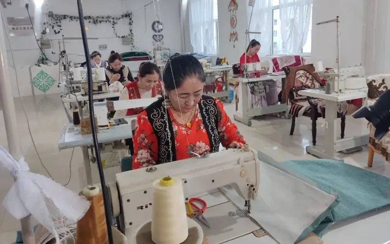 ?ытайда ?аза? ?ол?нер шеберлер?не ?андай ?олдау бар