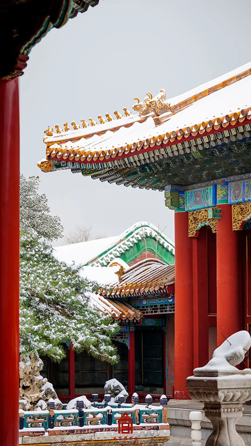 Бейж??дег? ал?аш?ы ?ар ж?не ?ар?а оран?ан Гугун сарайы