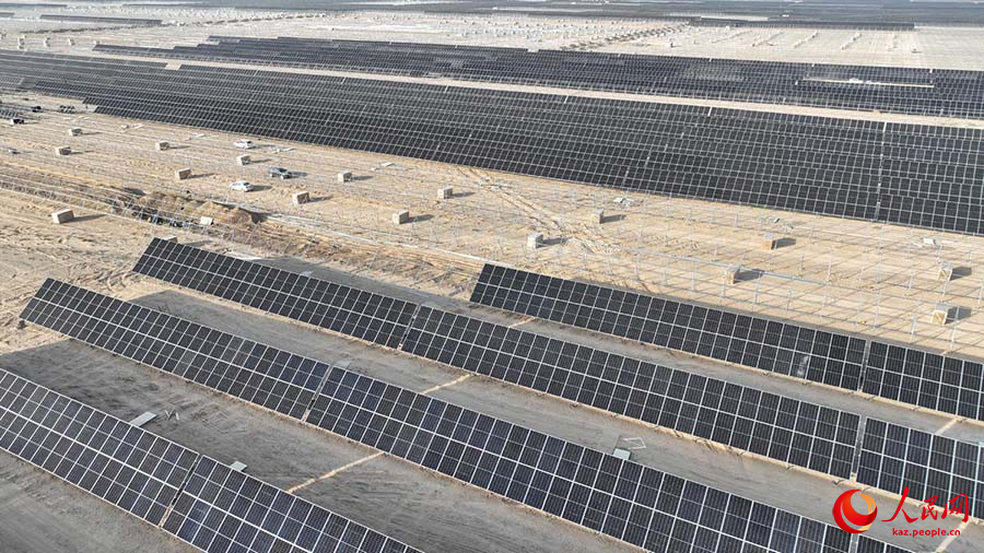 Цзиньта, Ганьсу: Гоби ш?л?нде фотоэлектрл?к энергия жобасын салу жеделдет?лд?