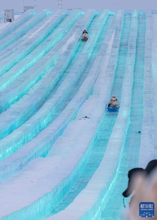 Харбиньдег? 521 метрл?к супер м?з сыр?ана?ы ?она?тарды ?ызы?тырды