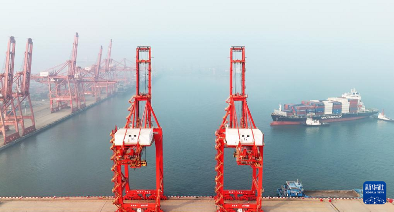 ?ытай порттарында тауар тасымалы ?арбалас ж?р?п жатыр