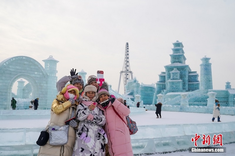 Харбинь ?ар-м?з ?лем?н?? к?нд?зг? к?р?н?с?н тамашала?ыз