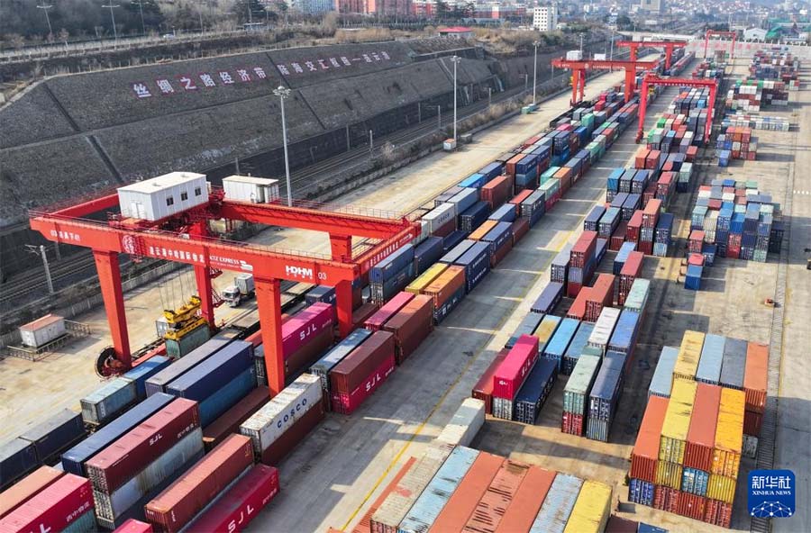 Ляньюньганнан жа?а жылда?ы ал?аш?ы ?ытай-Еуропа пойызы аттанды