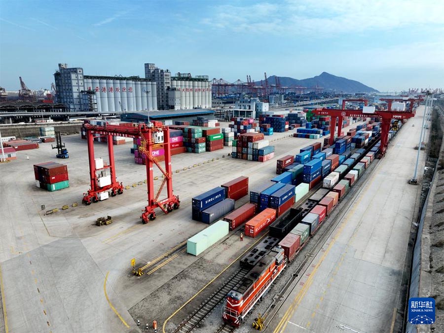 Ляньюньган, Цзянсу: ?ытай-Еуропа пойыздарына тиеу-т?с?ру ?арбалас ж?р?п жатыр