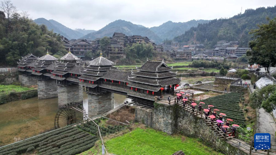 Дунчжай б??аралары мерекен? к?т?п алу дайында?ына ?ызу к?р?ст?