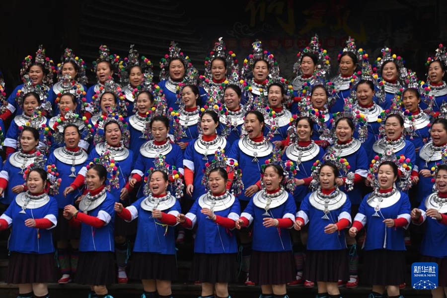 Дунчжай б??аралары мерекен? к?т?п алу дайында?ына ?ызу к?р?ст?