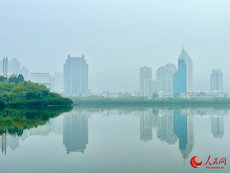 Б?лт ??ша?ында?ы Юньдан к?л? ертег? ?лем?не ??сайды