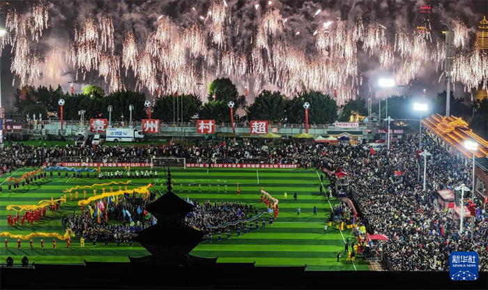 Гуйчжоуда ?Ауыл футболыны? лигасы, ауыл кеш?? ?тт?