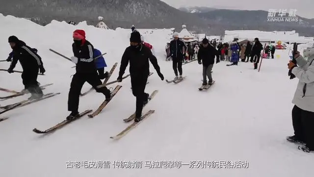 ?омда?ы халы?ты? салт-д?ст?р ?ыс?ы туристерге жа?а жылды? ?згеше леб?н сезд?рд?