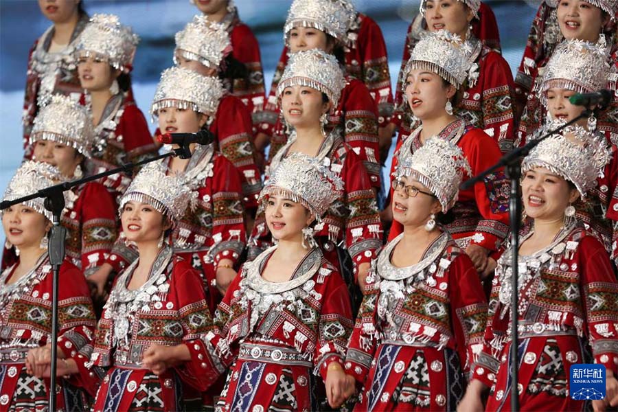 Халы?аралы? ?йелдер мерекес?н ?арсы алу?а арнал?ан т?рл?-т?ст? ?с-шаралар