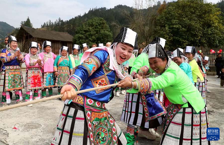 Халы?аралы? ?йелдер мерекес?н ?арсы алу?а арнал?ан т?рл?-т?ст? ?с-шаралар