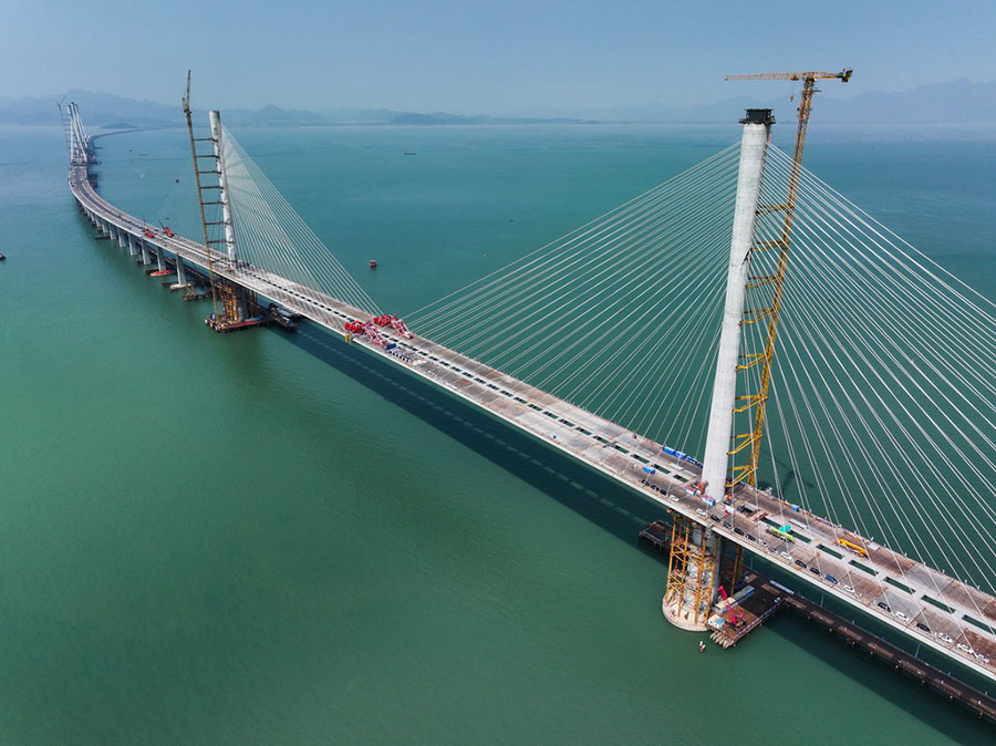 Хуанмаохай те??з арнасыны? Гаоланьган к?п?р? толы? т?тасты