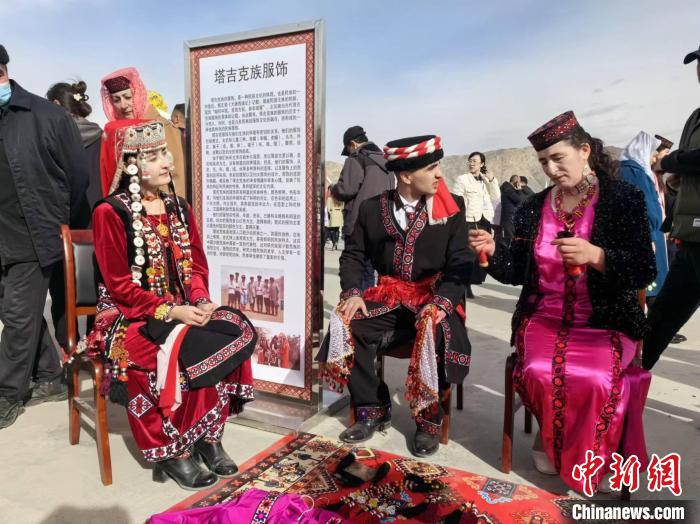 Шы?жа?да?ы Таш?ор?ан ауданында т?ж?к хал?ыны? материалды? емес м?дени м?расы к?рсет?лд?