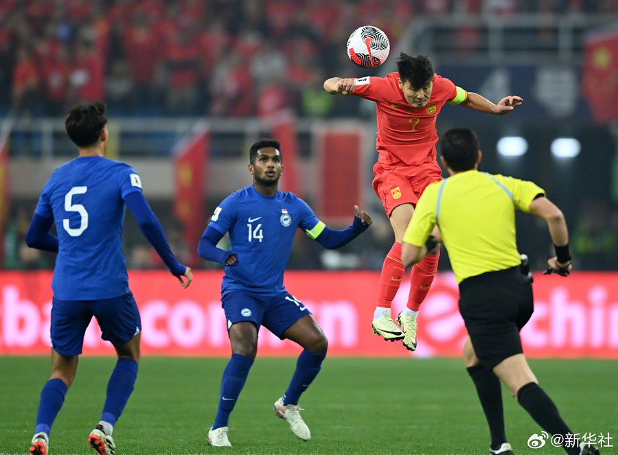 ?лем чемпионатыны? ?р?ктеу ойыны: Футболдан ?лтты? ??рама Сингапурды 4-1 есеб?мен же?д?