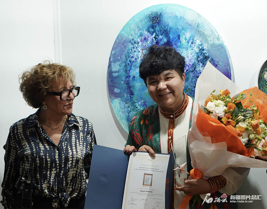 Шы?жа?ны? тер?ге сызыл?ан кеск?ндемес? Францияны? ?нер ж?рменкес?нде к?м?с медаль же??п алды