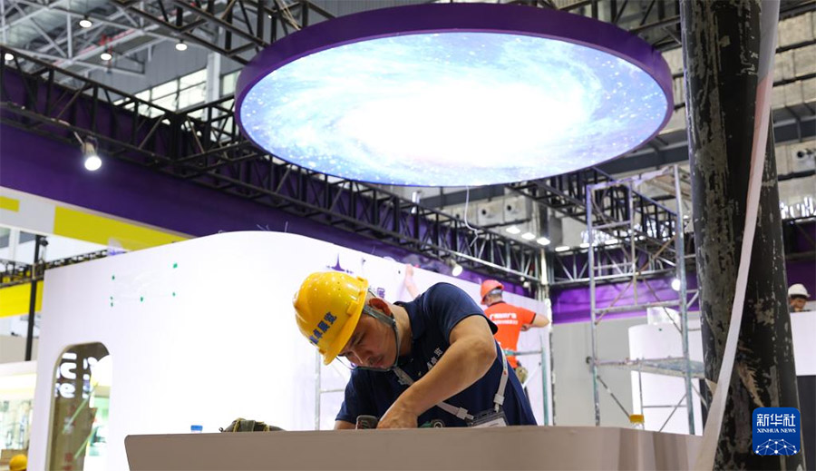 Т?рт?нш? Т?тыну тауарлары к?рмес?н?? ??рылысы ж?йел? ж?р?п жатыр