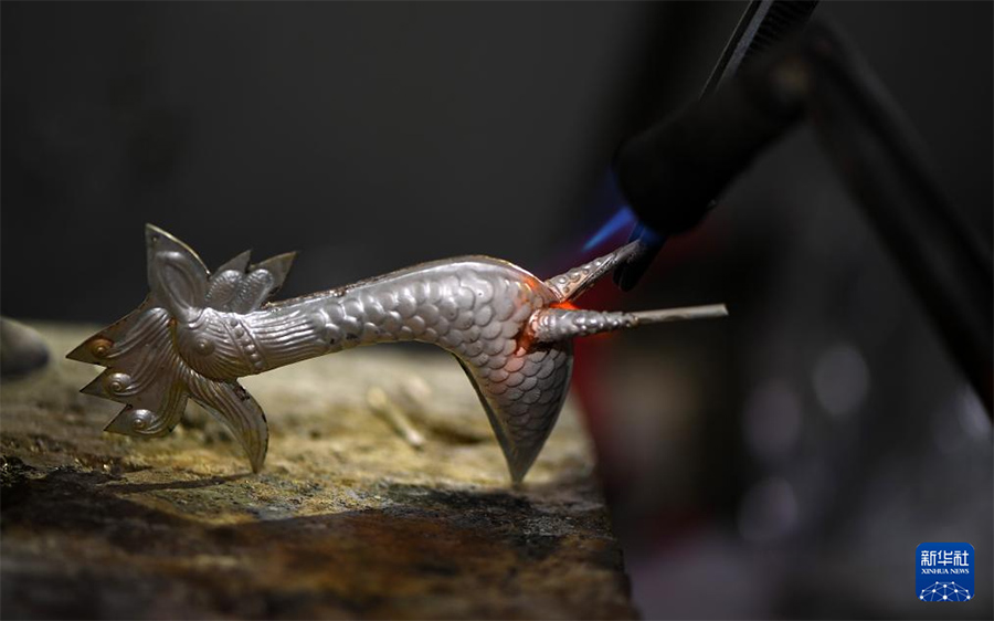 ??нды этникалы? ?шекей - Мяо к?м?с?