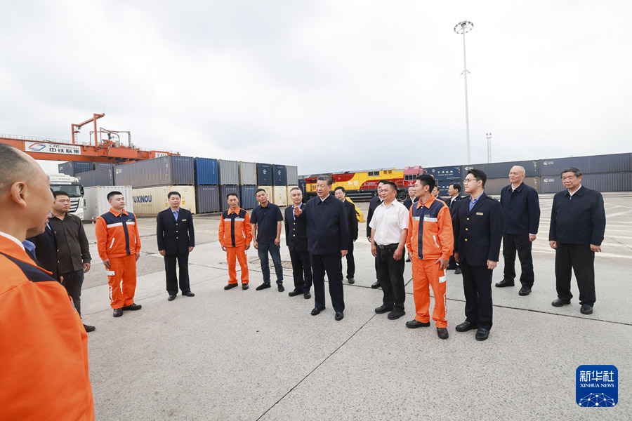 Си Цзиньпин Чунцинде ?ытай стил?нде модернизациялауды? жа?а тарауын жазуды тапсырды