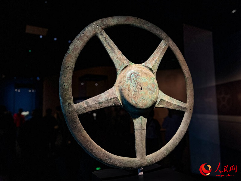 Нем?с ж?г?т? Саньсиндуй м?ражайында