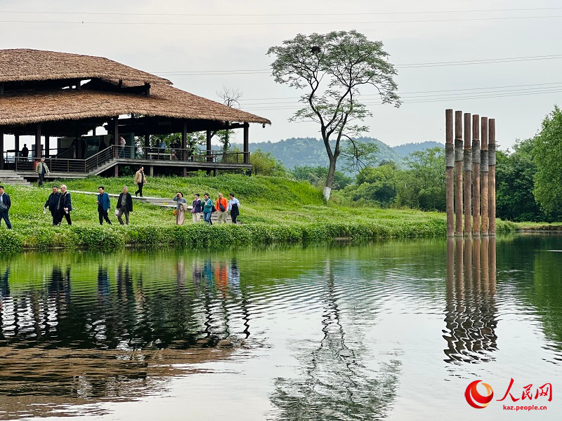Лянчжу ?лтты? археологиялы? саяба?ын тамашала?ыз