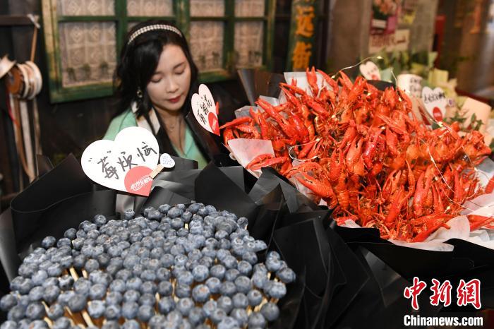 Ерекше г?л шо?тары танымал болды