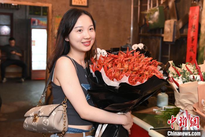 Ерекше г?л шо?тары танымал болды