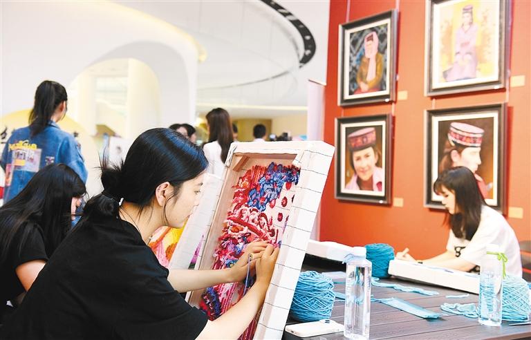 Орталы? Азия саяба?ына кел?п, Ж?бек жолы бойында?ы м?дениетт? сез?н???з