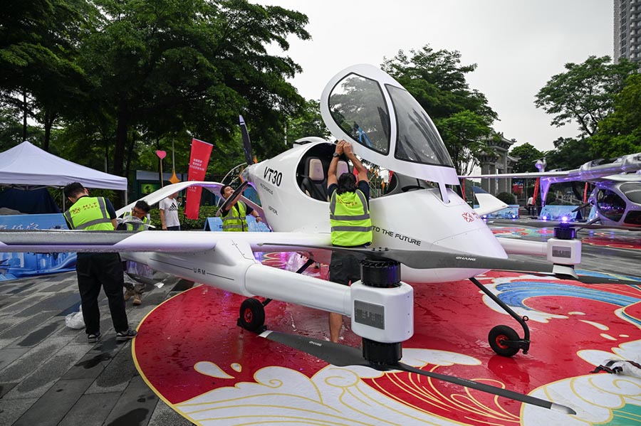 Гуанчжоу ?ытайда т?мен би?кт?ктег? ?уе ?атынасы бойынша ал?аш?ы коммерциялы? операциялы? ?ала болма?