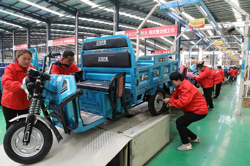 ?ытайды? жа?сы заты ?ш до??ала?ты мотоцикл