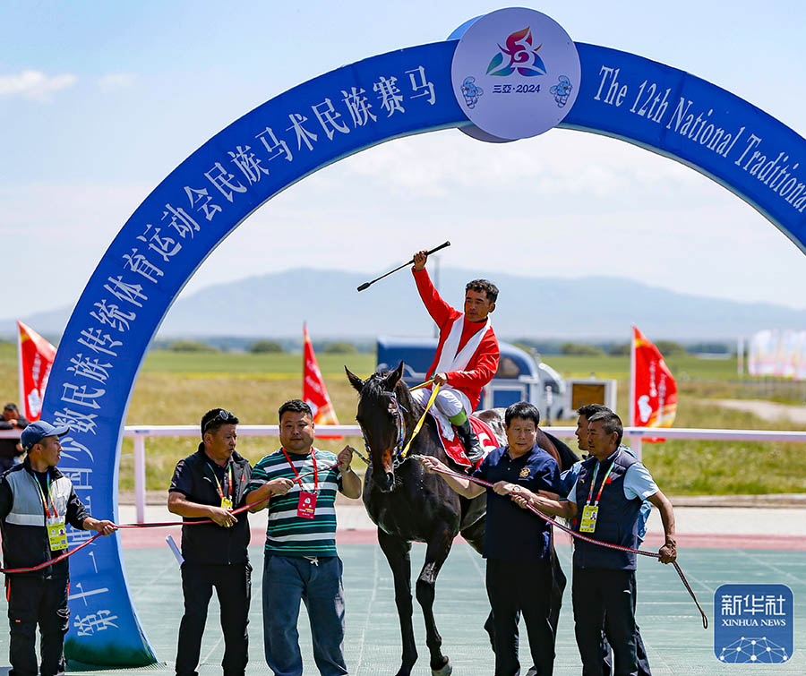 Этникалы? азшылы?тар?а арнал?ан 12-?нш? ?лтты? д?ст?рл? спортты? кездесуд?? ат ?ст? ойындары Мо???лк?реде басталды