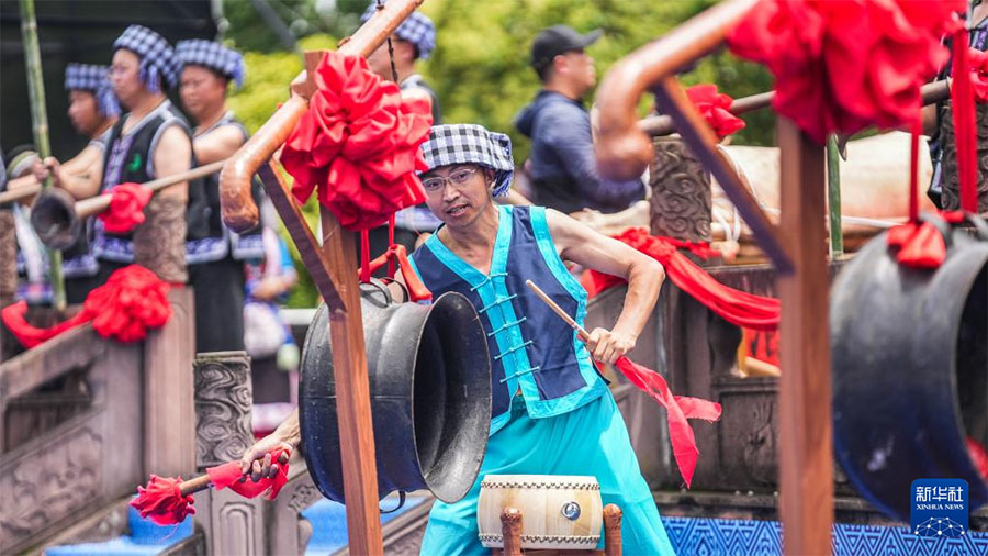 Д?ст?рл? к?нт?збе бойынша ?6 маусым? мерекес? тойланды