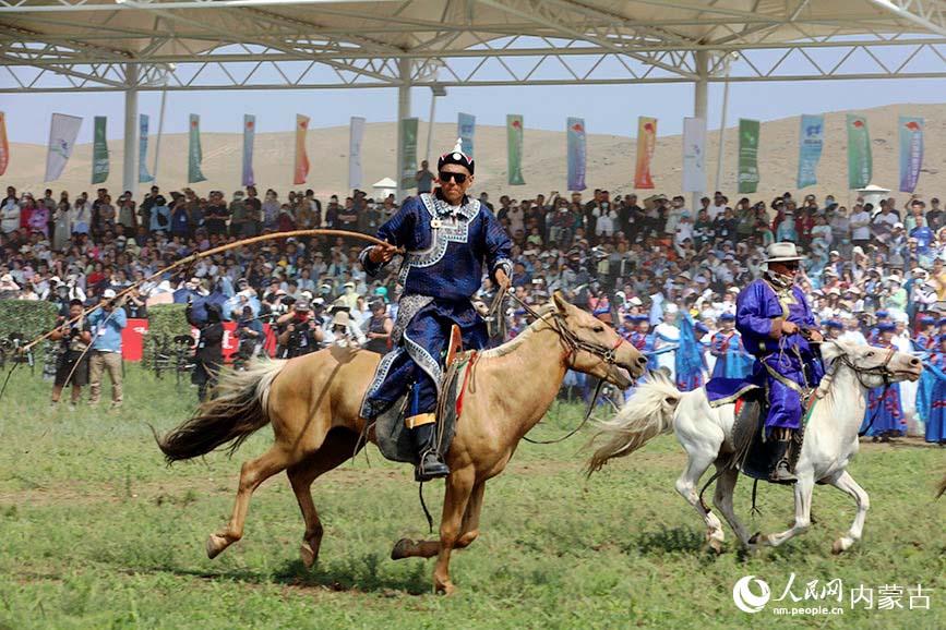 ?шк? Мо??ол автономиялы? регионыны? 34-?нш? жайлау Надамы салтанатты т?рде ашылды