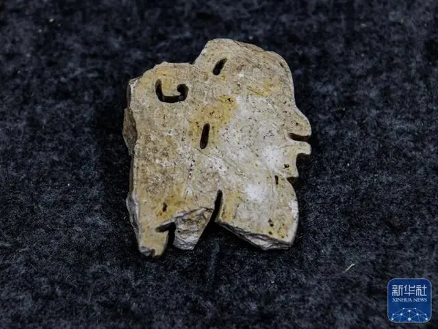 Саньсиндуй ?ирандыларында?ы ?ас тасы ??ралдарыны? археологиясы жа?а жет?ст?ктерге ?ол жетк?зд?