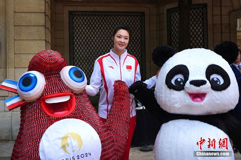 Париж Олимпиадасыны? ??ытай ?й?? ?она?тар?а ес?г?н ашты