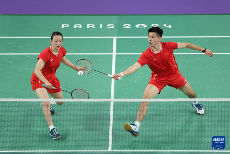 Бадминтоннан аралас ж?пты? жарыста Чжэн Сывэй мен Хуан Яцюн алтын медаль же??п алды