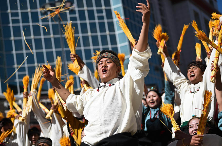 Цинхайды? Голо облысы ??рыл?анына 70 жыл толуына орай м?дени ж?не спортты? ?с-шаралар ?йымдастырды