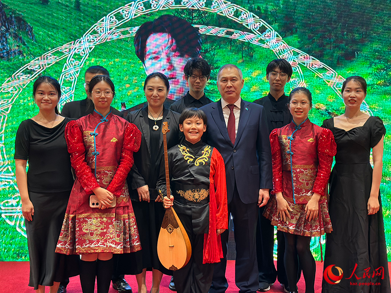 Бейж??де Абай о?улары ?тт?